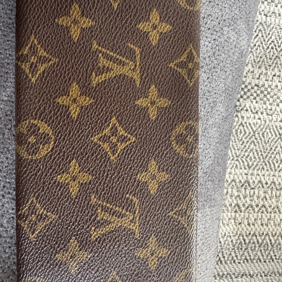 Louis Vuitton Monogram checkbook cover - Picture 2 of 10